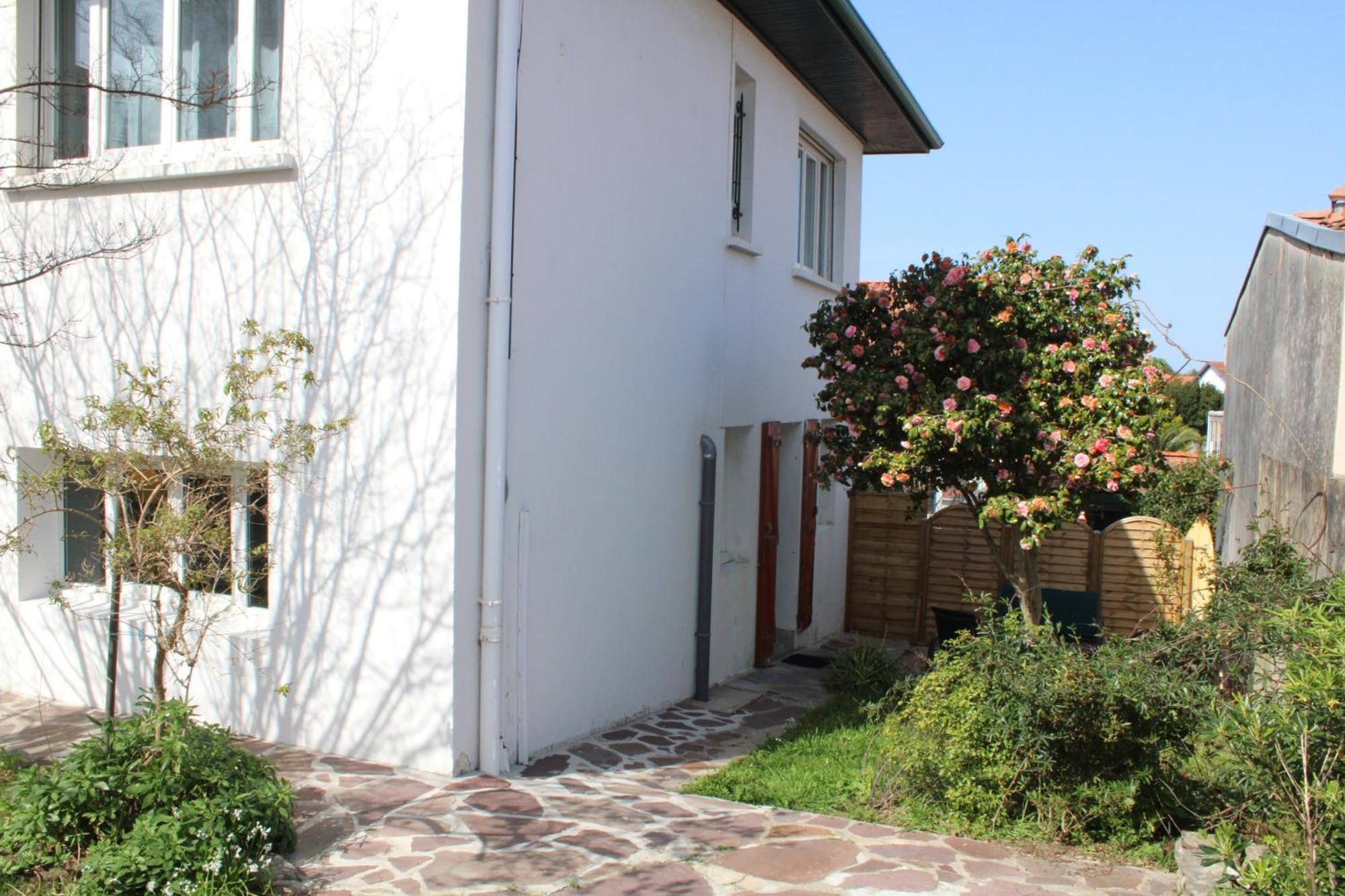 Holiday home Maison A 7 Min A Pied De La Cote Des Basques Biarritz